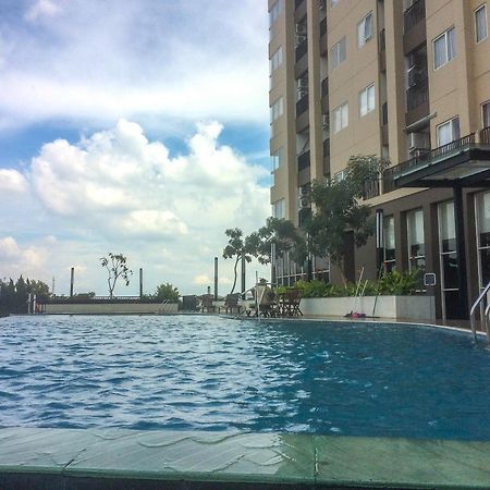 Best Deal And Cozy Studio Oasis Cikarang Apartment By Travelio Екстер'єр фото