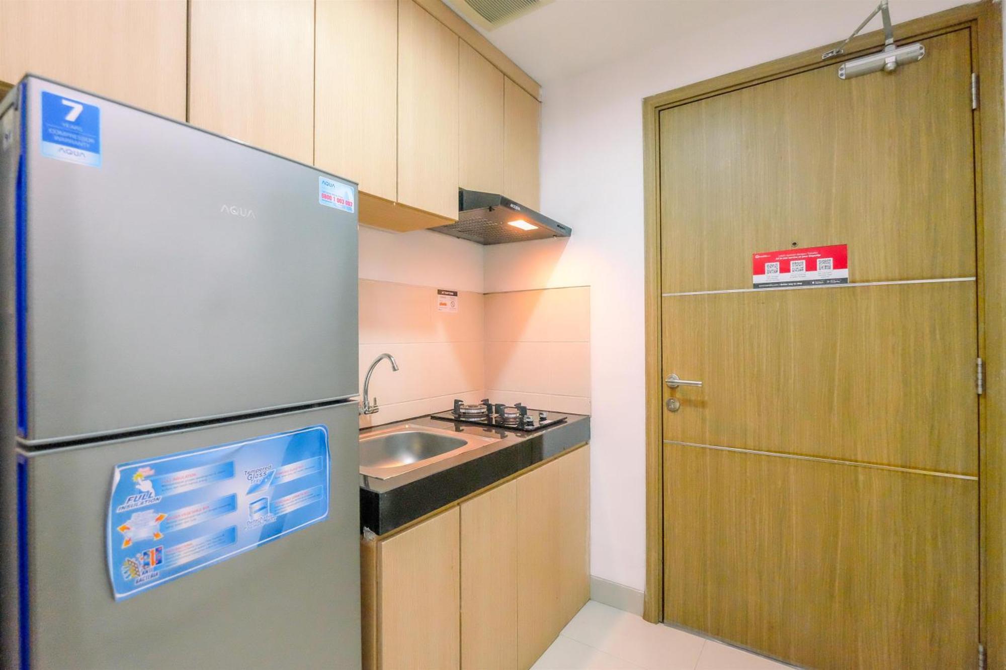 Best Deal And Cozy Studio Oasis Cikarang Apartment By Travelio Екстер'єр фото