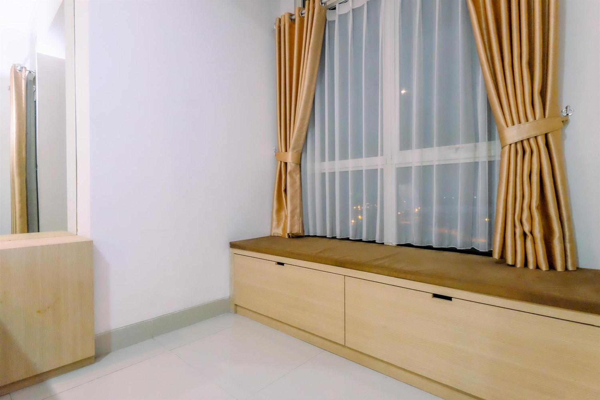 Best Deal And Cozy Studio Oasis Cikarang Apartment By Travelio Екстер'єр фото