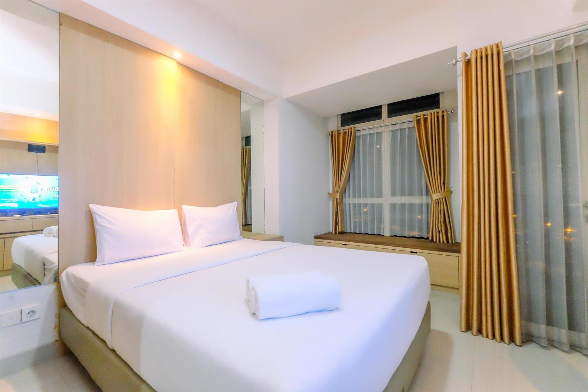 Best Deal And Cozy Studio Oasis Cikarang Apartment By Travelio Екстер'єр фото