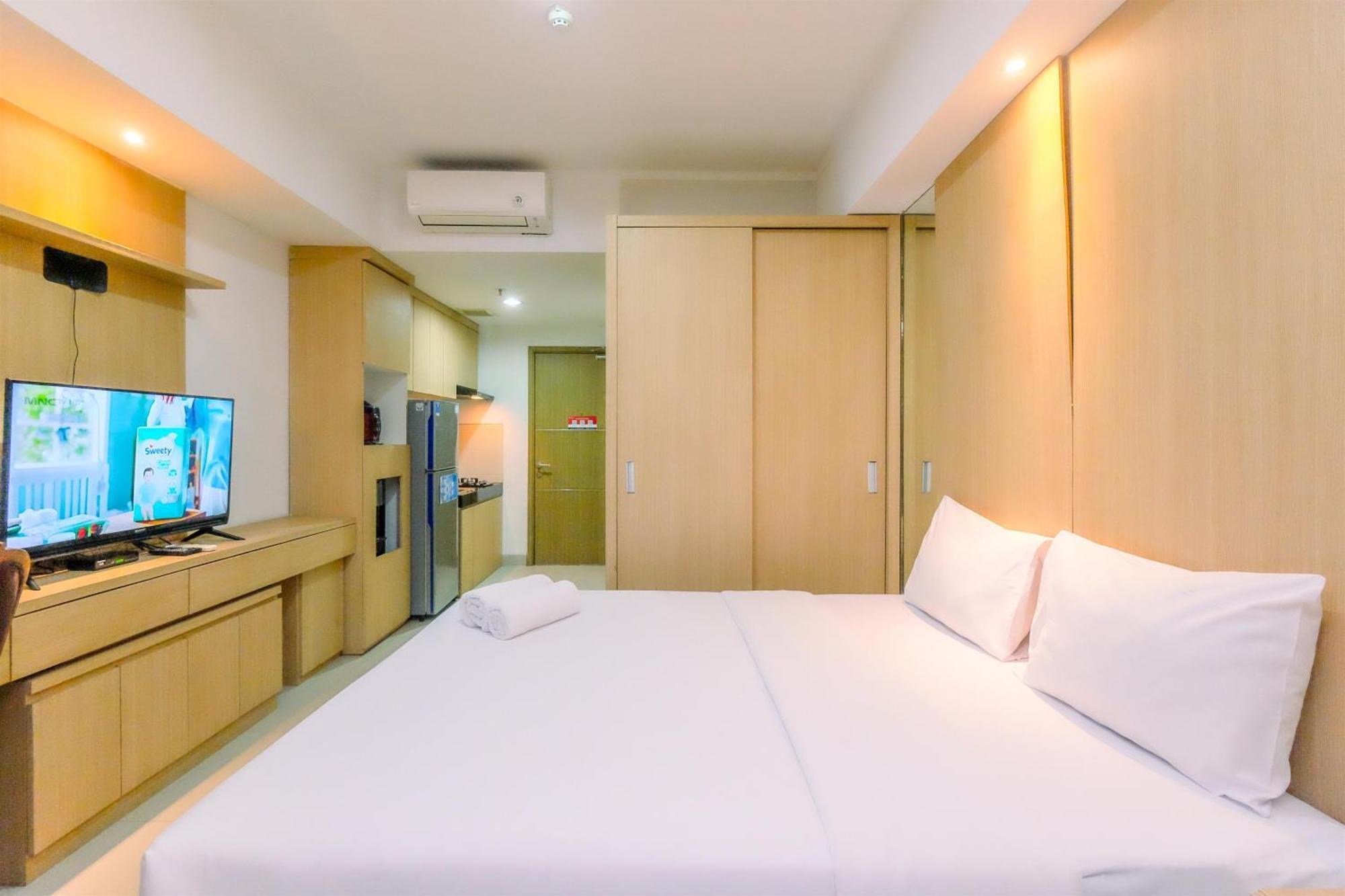 Best Deal And Cozy Studio Oasis Cikarang Apartment By Travelio Екстер'єр фото